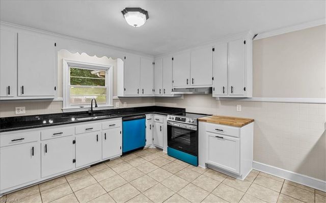 1432 N NC Highway 87, Elon, NC 27244