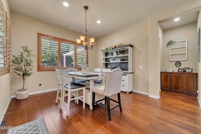 14006 Sandstone Peak Drive, Bakersfield, CA 93306