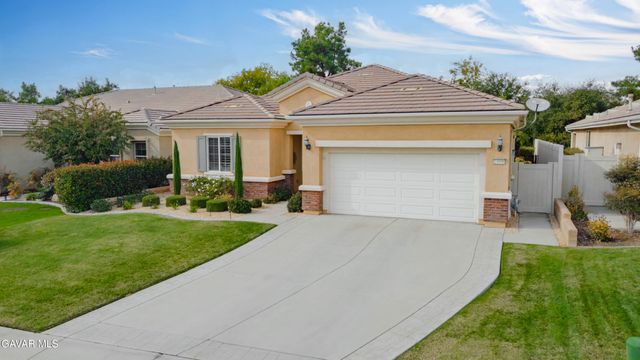 14006 Sandstone Peak Drive, Bakersfield, CA 93306