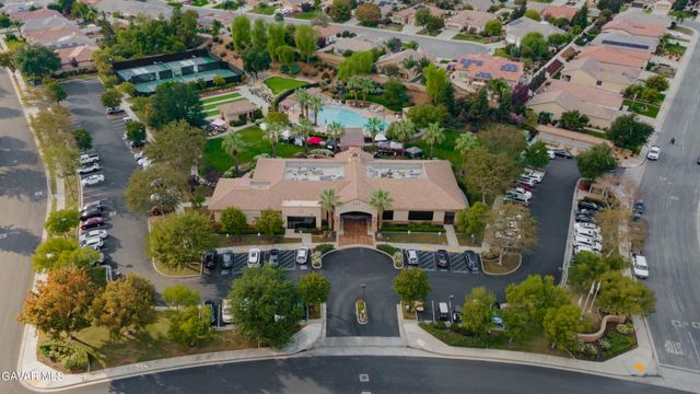 14006 Sandstone Peak Drive, Bakersfield, CA 93306