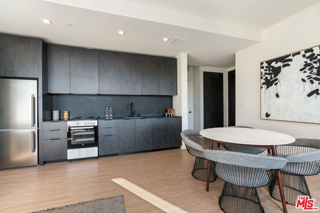 3688 Overland Avenue 604, Los Angeles, CA 90034