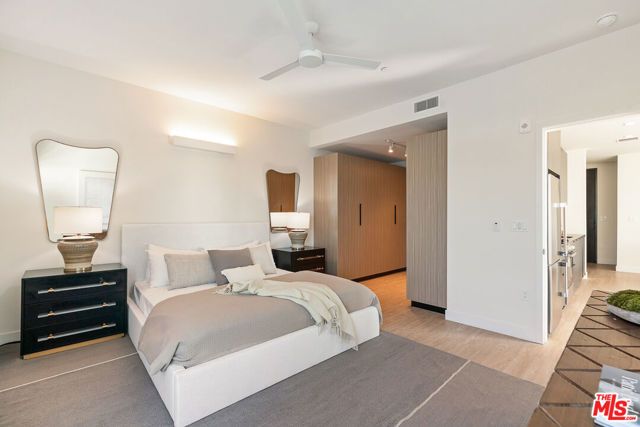 3688 Overland Avenue 604, Los Angeles, CA 90034