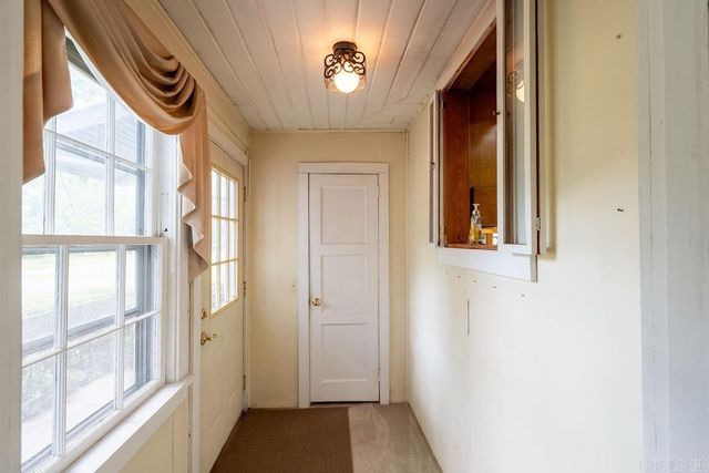 404 W Curran Street, Des Arc, AR 72040