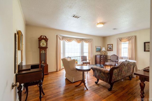 404 W Curran Street, Des Arc, AR 72040