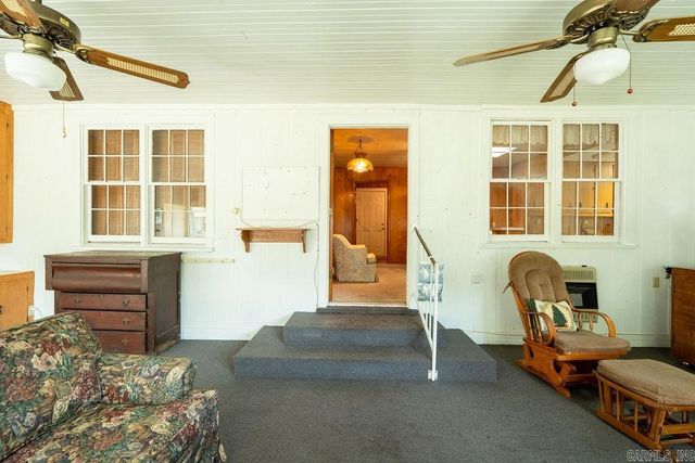 404 W Curran Street, Des Arc, AR 72040