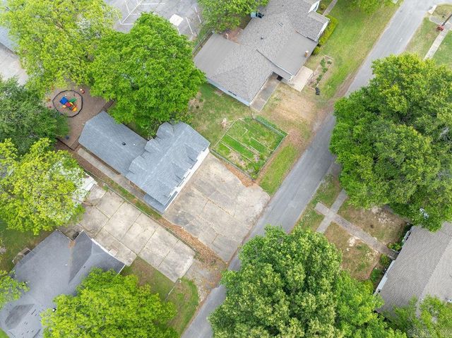 404 W Curran Street, Des Arc, AR 72040