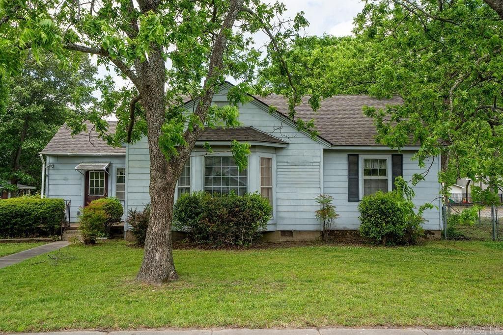404 W Curran Street, Des Arc, AR 72040