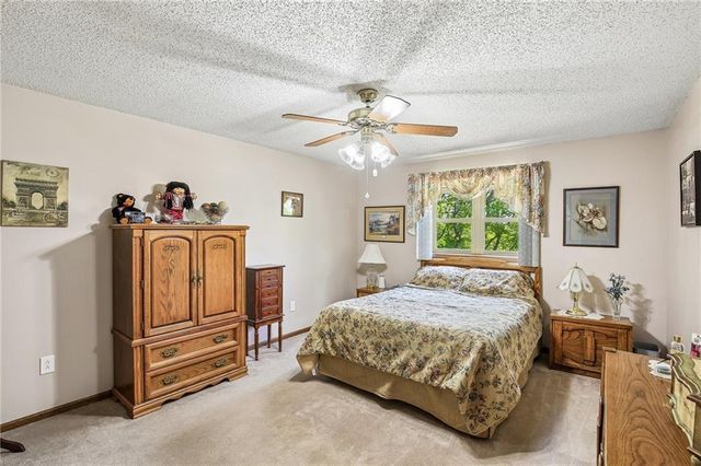 22774 George Road, Tonganoxie, KS 66086