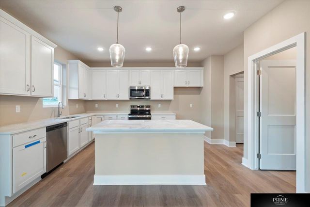 3146 Greta Drive, Roca, NE 68340