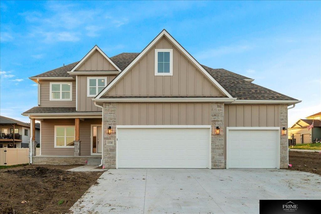 3146 Greta Drive, Roca, NE 68340
