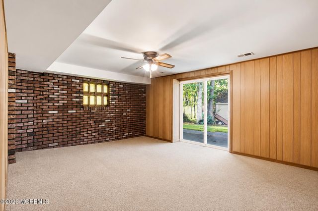 84 N Hope Chapel Road, Jackson, NJ 08527