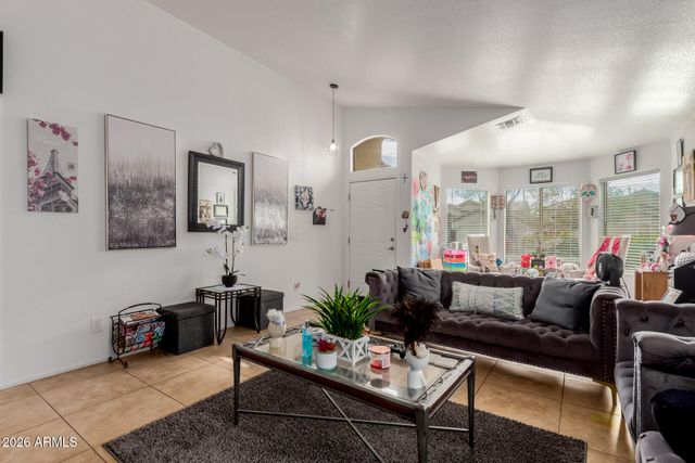 4730 W GARY Way, Laveen, AZ 85339