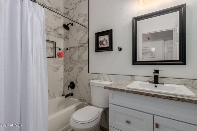 4730 W GARY Way, Laveen, AZ 85339