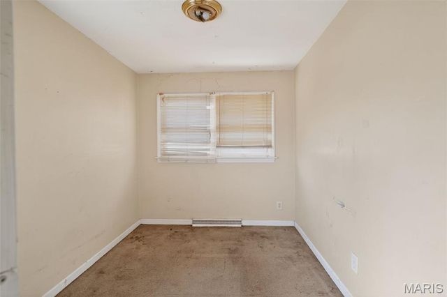 860 Saint Brendan Lane, Florissant, MO 63031