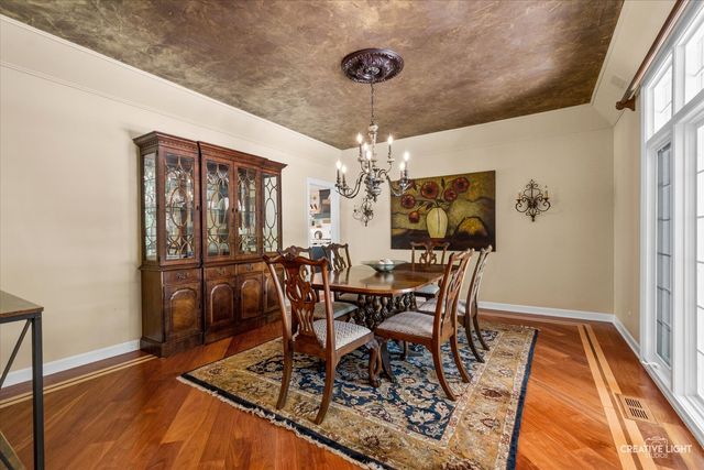1585 Woodcrest Court, Aurora, IL 60502