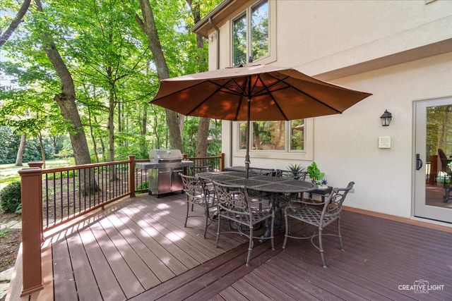 1585 Woodcrest Court, Aurora, IL 60502