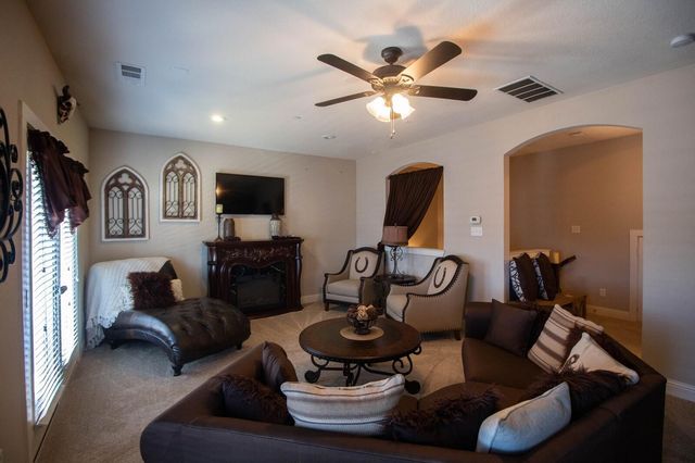 1605 Brook Glen Drive, Euless, TX 76039