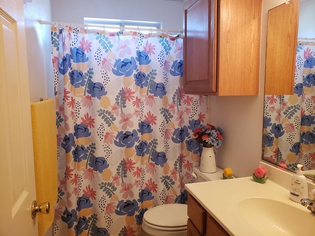 2016 Westwood Dr, Portland, TX 78374