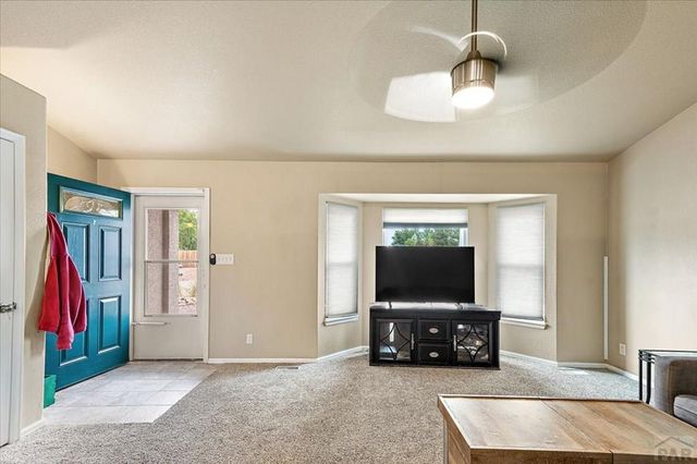 232 W Fairknoll Dr, Pueblo West, CO 81007