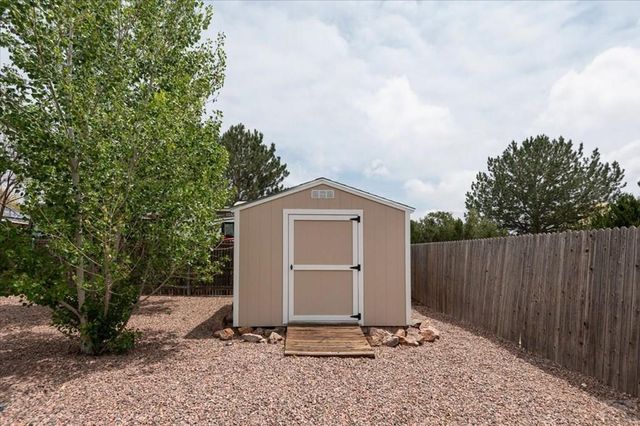 232 W Fairknoll Dr, Pueblo West, CO 81007