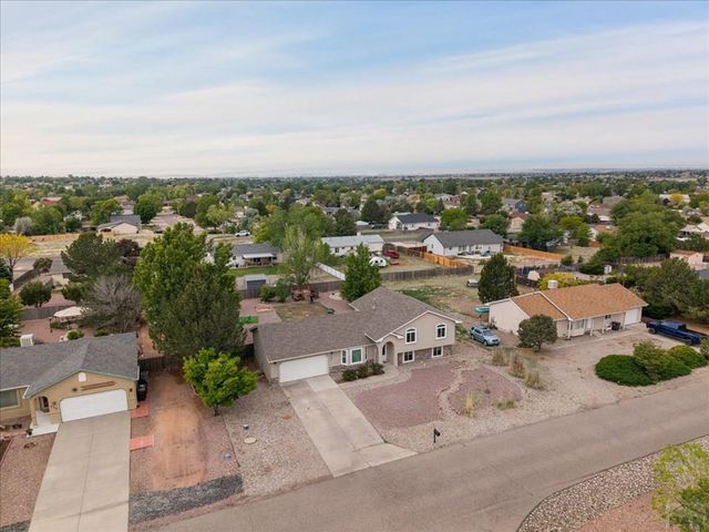 232 W Fairknoll Dr, Pueblo West, CO 81007