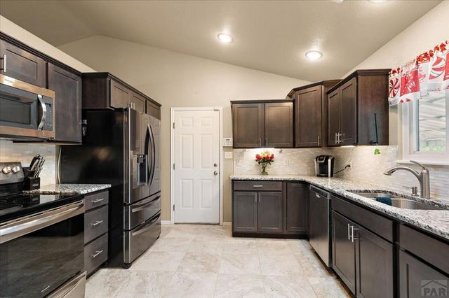 232 W Fairknoll Dr, Pueblo West, CO 81007