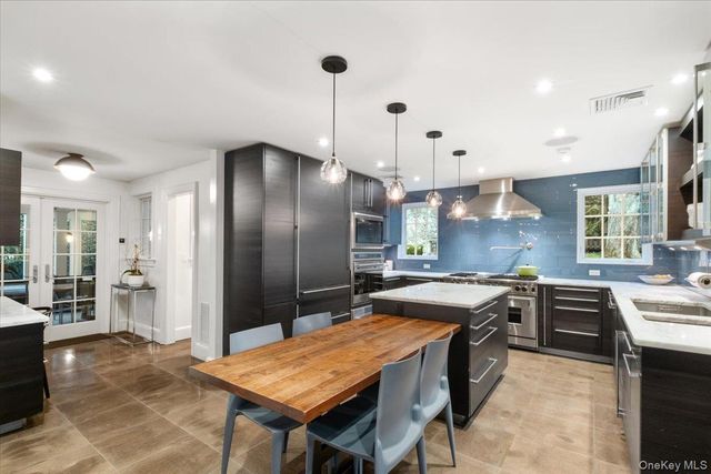 7 Meadow Place, Larchmont, NY 10538