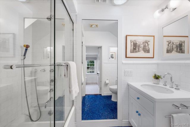 7 Meadow Place, Larchmont, NY 10538