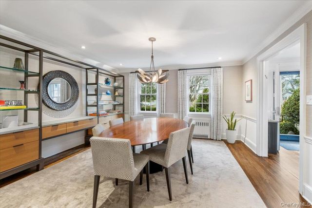 7 Meadow Place, Larchmont, NY 10538