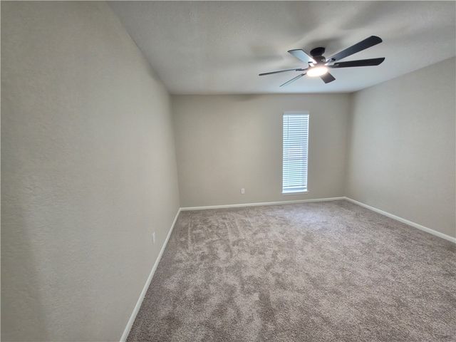4961 Shadowbend Dr, Corpus Christi, TX 78413