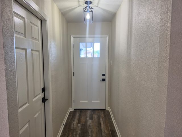 4961 Shadowbend Dr, Corpus Christi, TX 78413