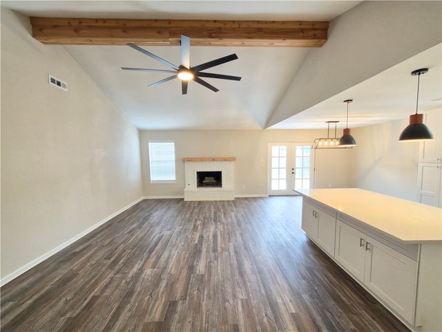 4961 Shadowbend Dr, Corpus Christi, TX 78413