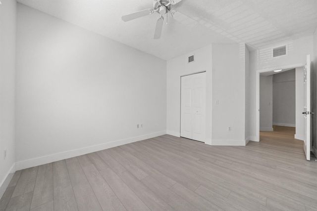 3020 Alcazar Place 202, Palm Beach Gardens, FL 33410