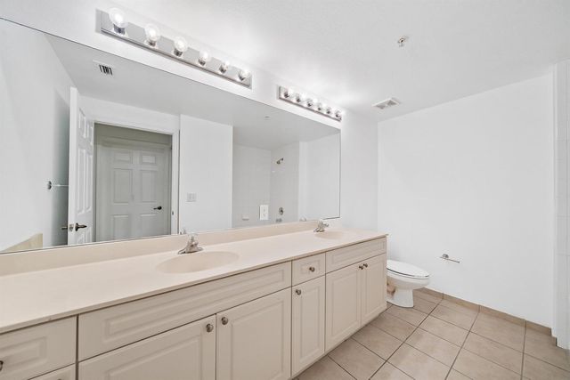 3020 Alcazar Place 202, Palm Beach Gardens, FL 33410