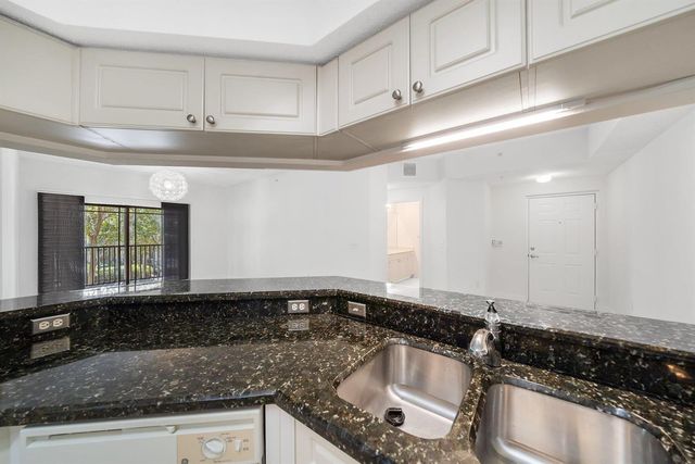 3020 Alcazar Place 202, Palm Beach Gardens, FL 33410