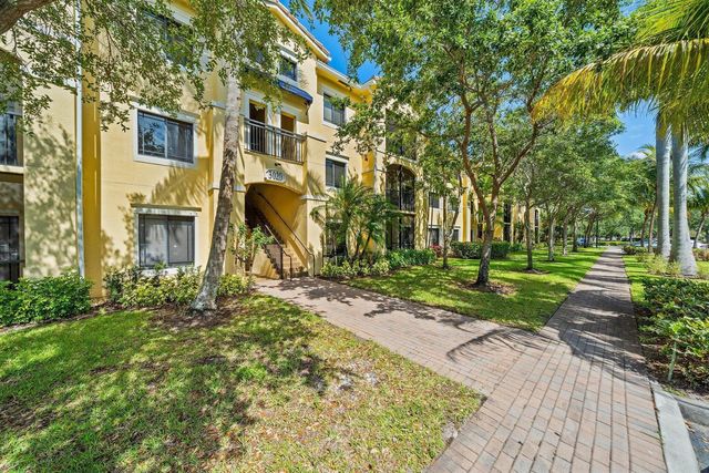 3020 Alcazar Place 202, Palm Beach Gardens, FL 33410