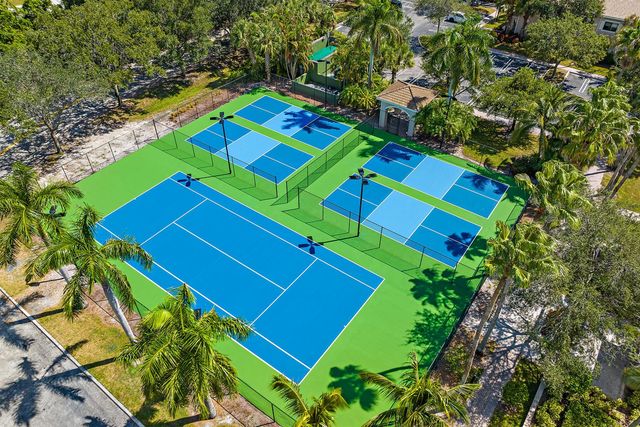 3020 Alcazar Place 202, Palm Beach Gardens, FL 33410