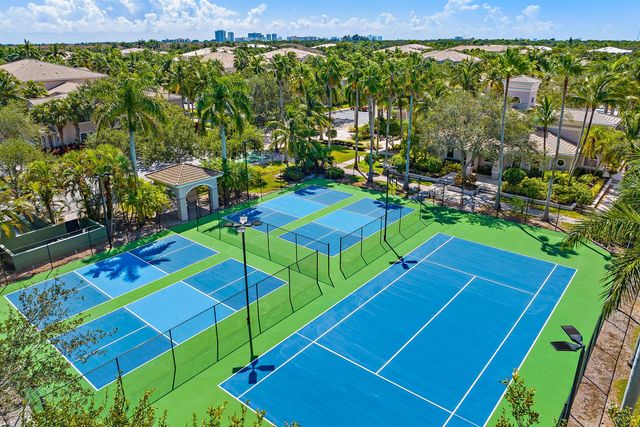 3020 Alcazar Place 202, Palm Beach Gardens, FL 33410