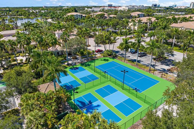 3020 Alcazar Place 202, Palm Beach Gardens, FL 33410