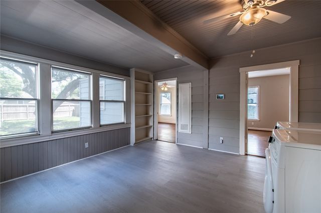 3038 Austin St, Corpus Christi, TX 78404