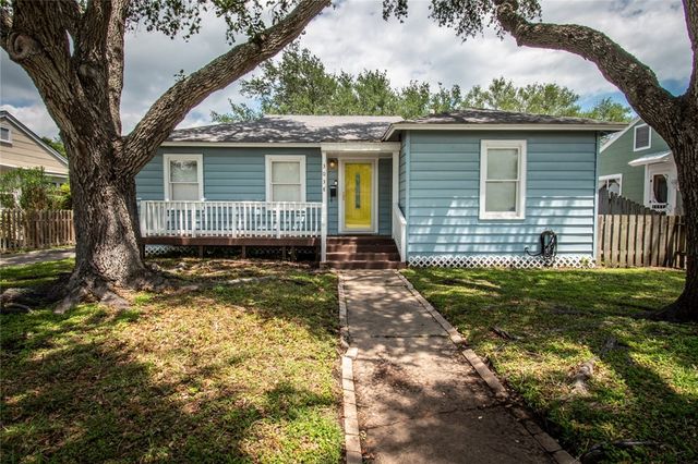 3038 Austin St, Corpus Christi, TX 78404