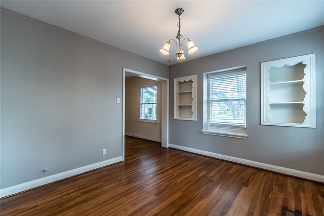 3038 Austin St, Corpus Christi, TX 78404