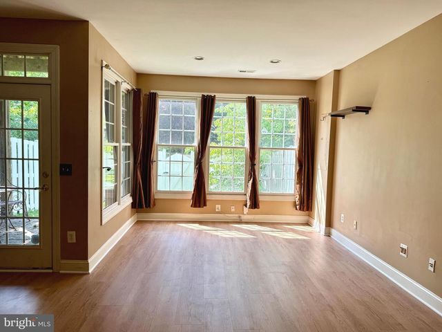 6866 WITTON CIR, Gainesville, VA 20155