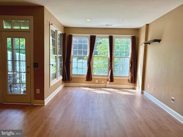 6866 WITTON CIR, Gainesville, VA 20155