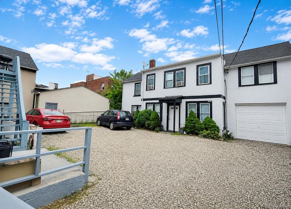 124 Center Avenue, Mamaroneck, NY 10543 — photo 2