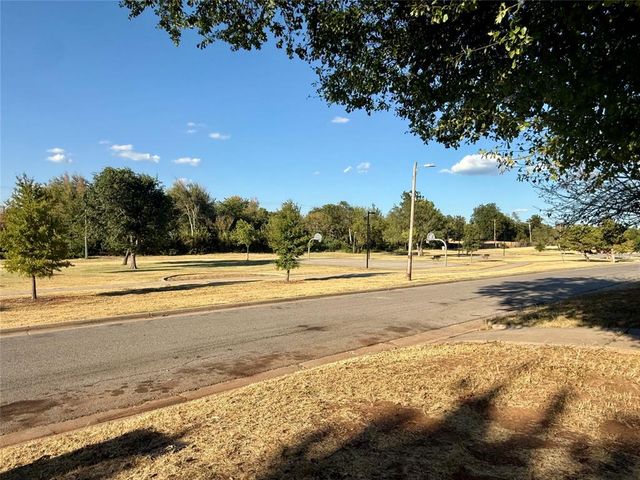 1330 NW 100th Street, Oklahoma City, OK 73114