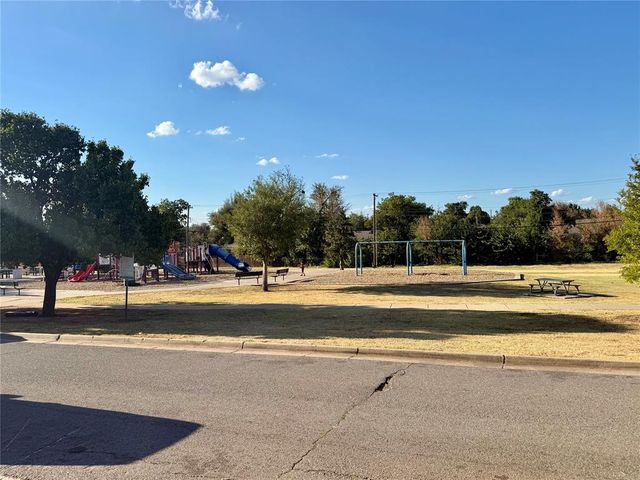 1330 NW 100th Street, Oklahoma City, OK 73114