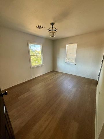 1330 NW 100th Street, Oklahoma City, OK 73114