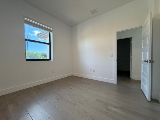 329 Bella Sol Way, West Palm Beach, FL 33406