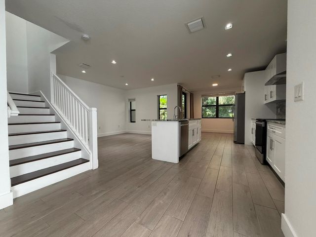 329 Bella Sol Way, West Palm Beach, FL 33406